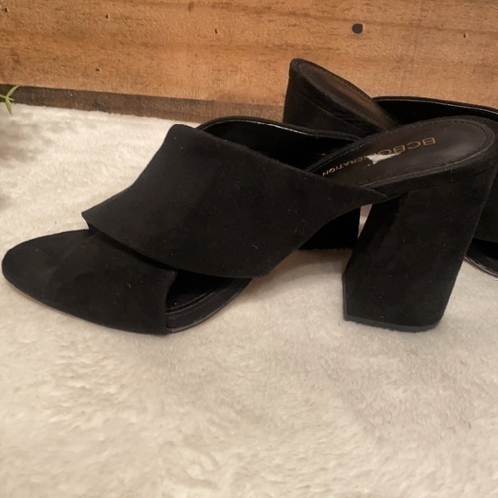 BCBG Rachel Dream Microsuede Slides - Picture 4 of 9